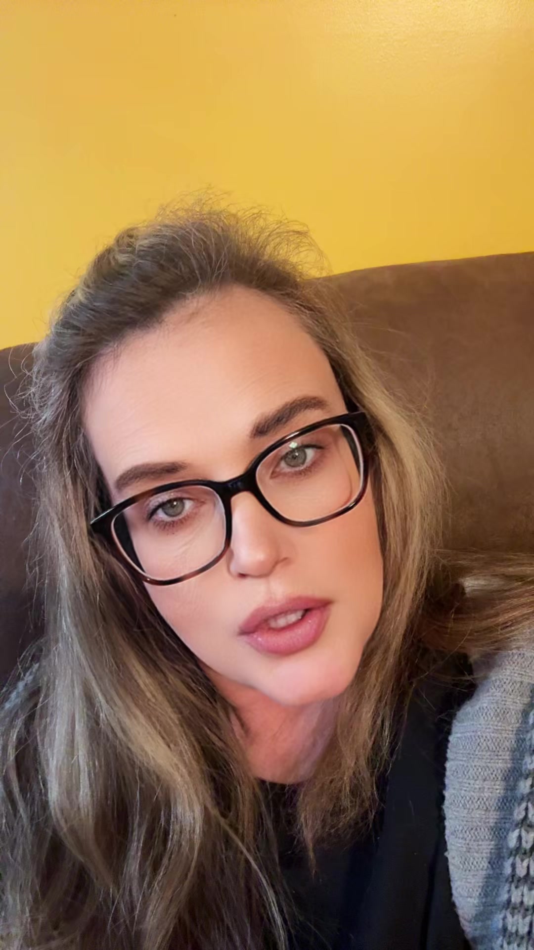@MrsAngelaWV