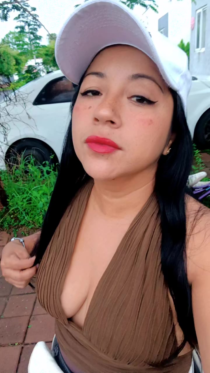 @CAMILA FLORES