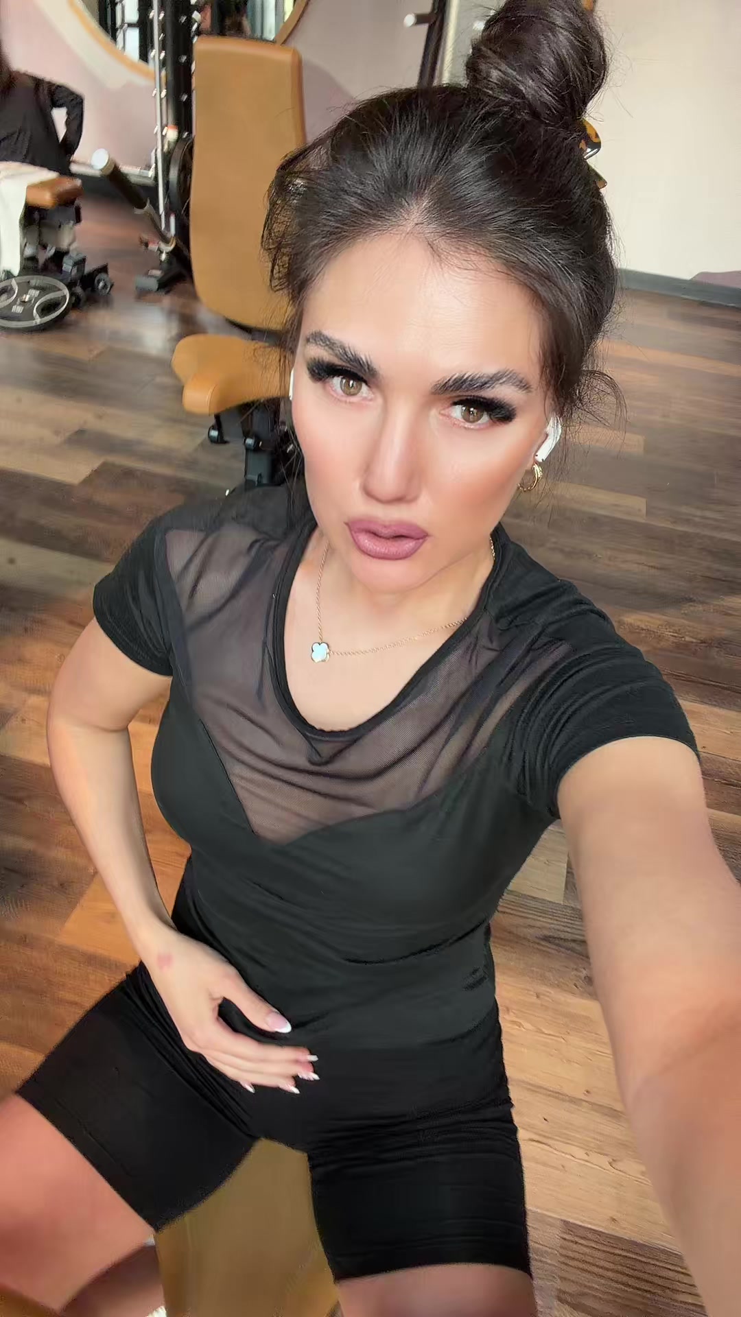 @👠👠👠
