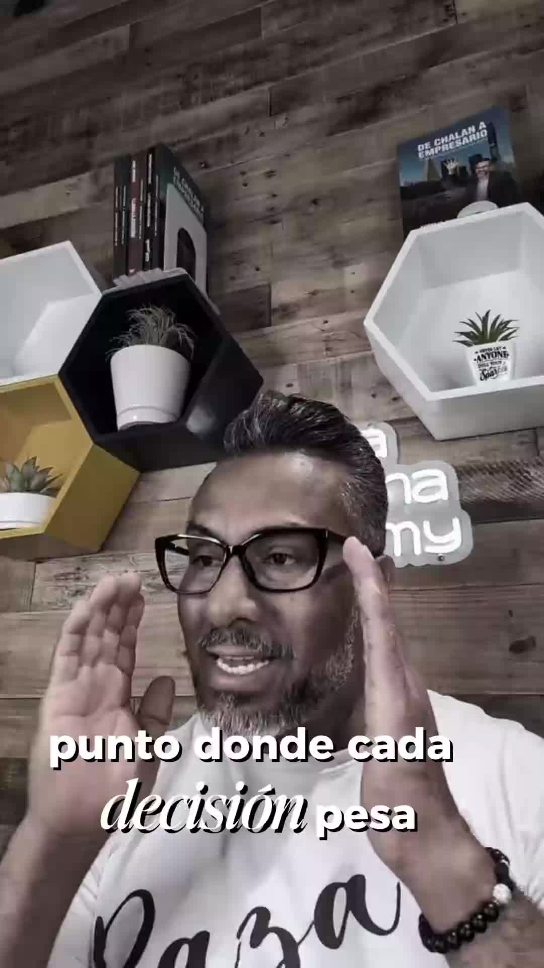 @Raza Perrona