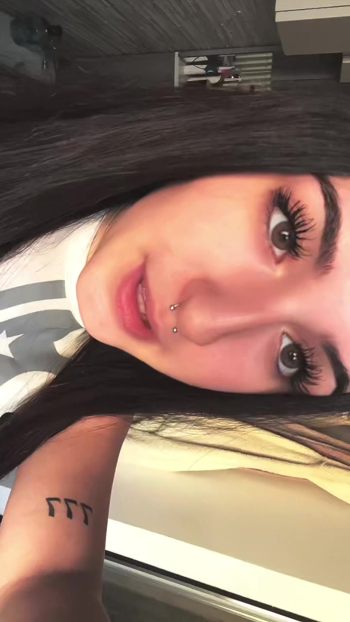 @💋