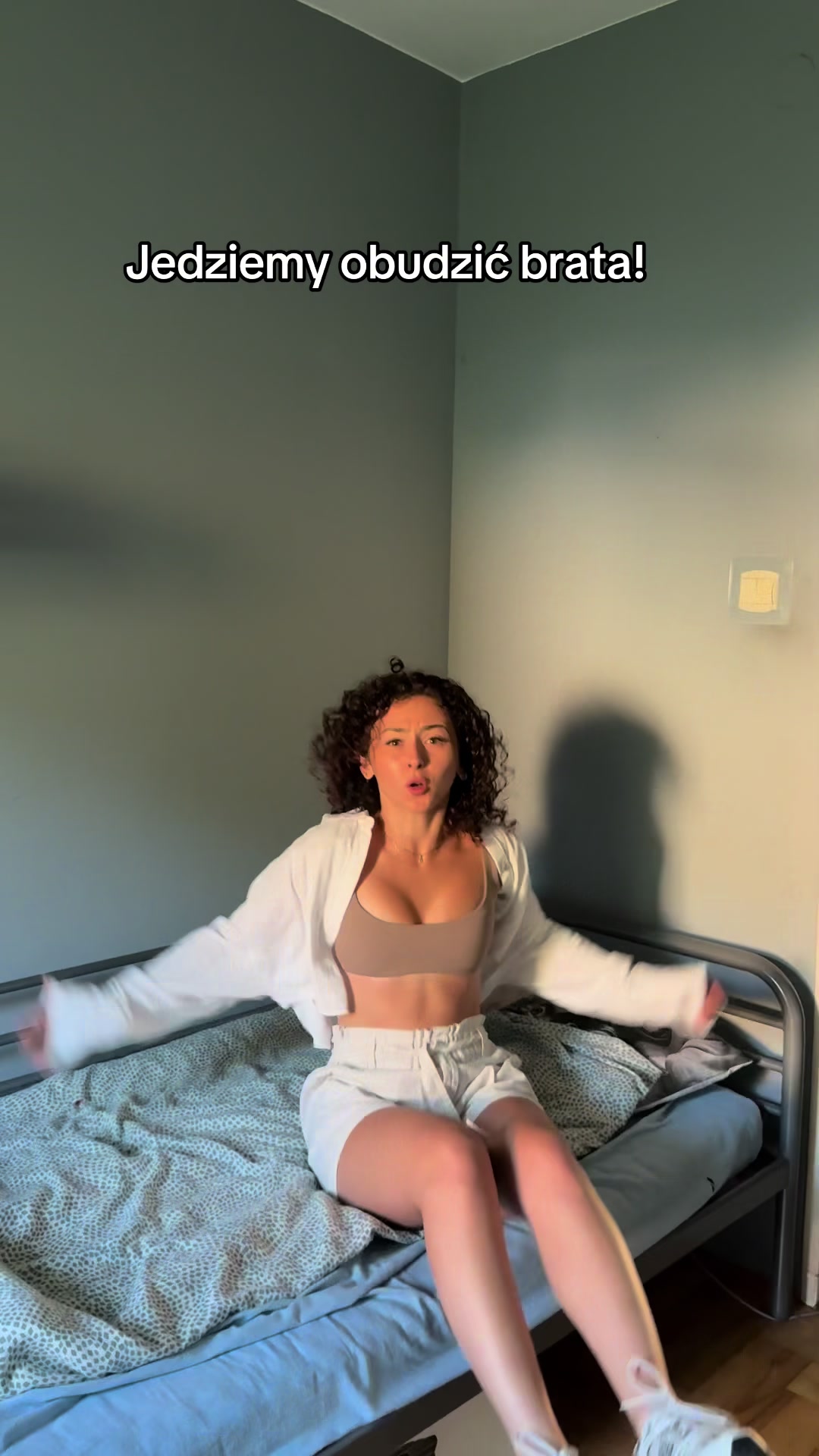 @Alxyni