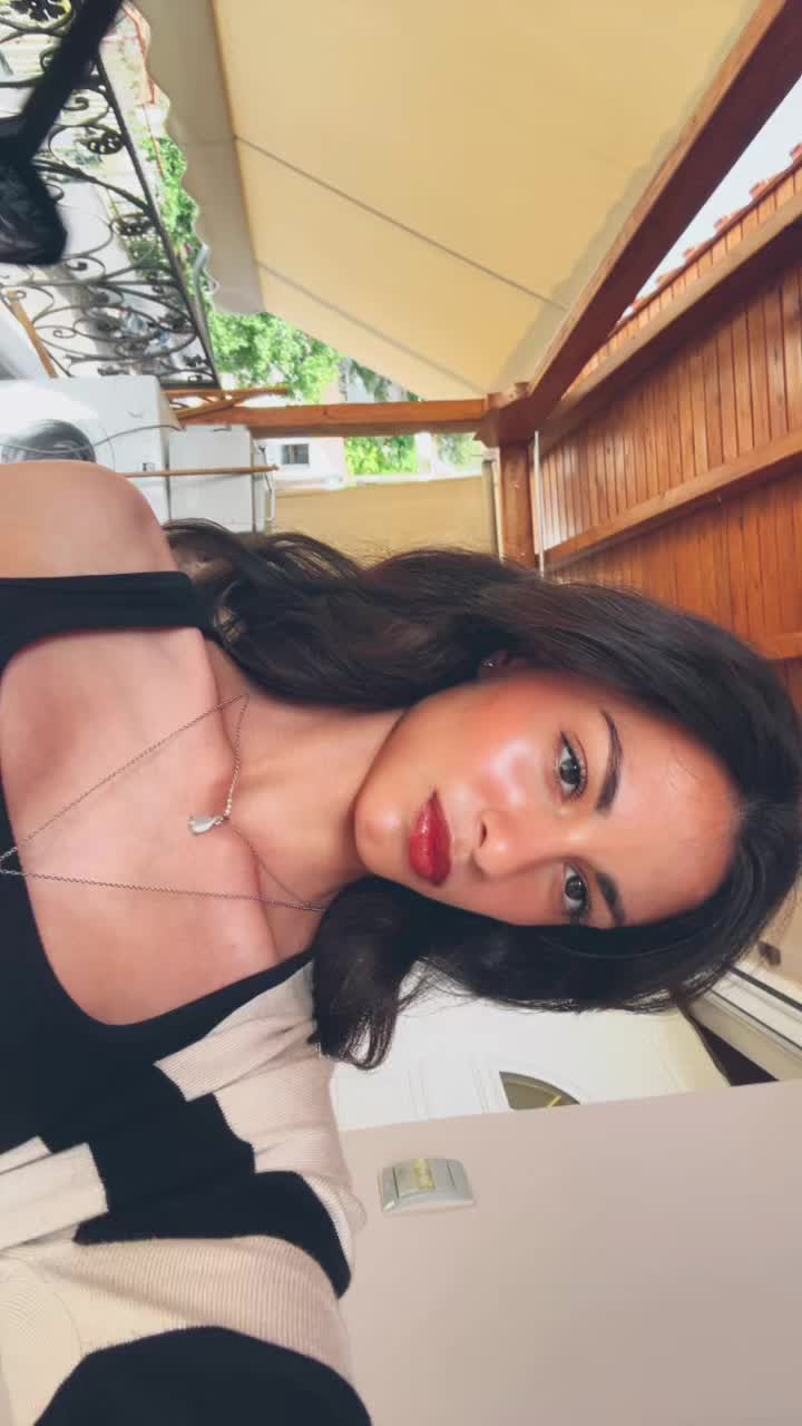 @elena