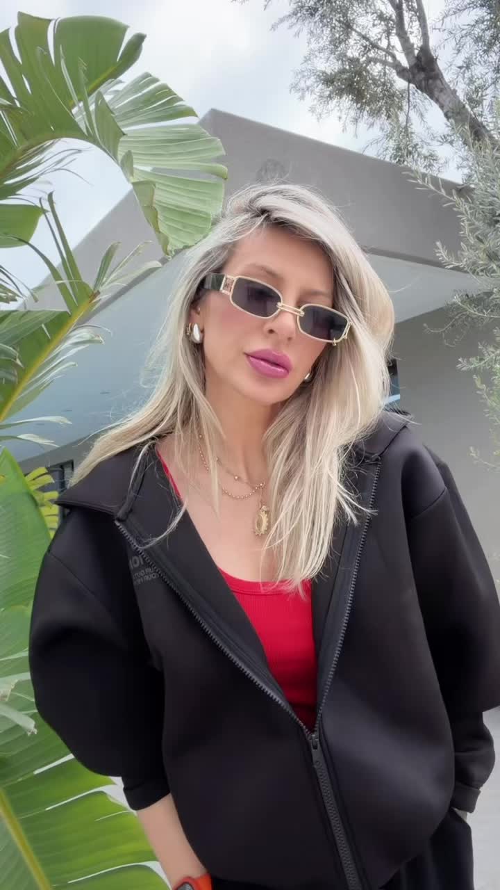 @Neli