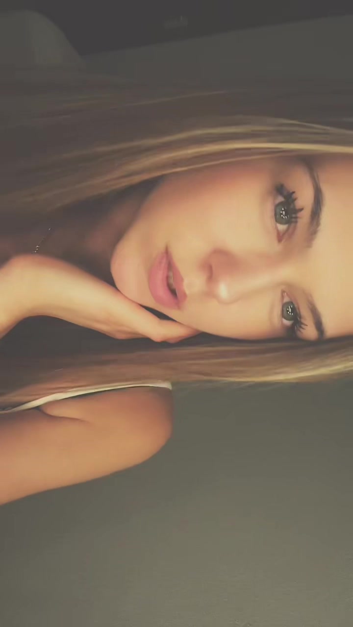 @𝐂𝐞𝐥𝐢𝐧𝐚