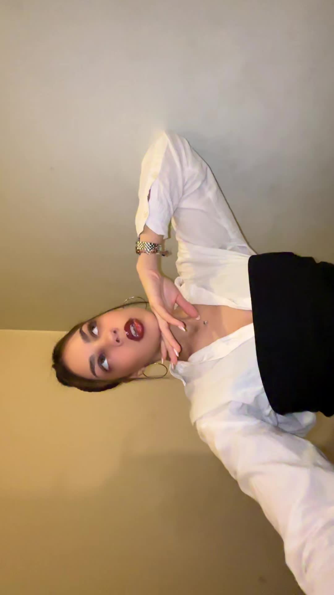 @R 👸🏽