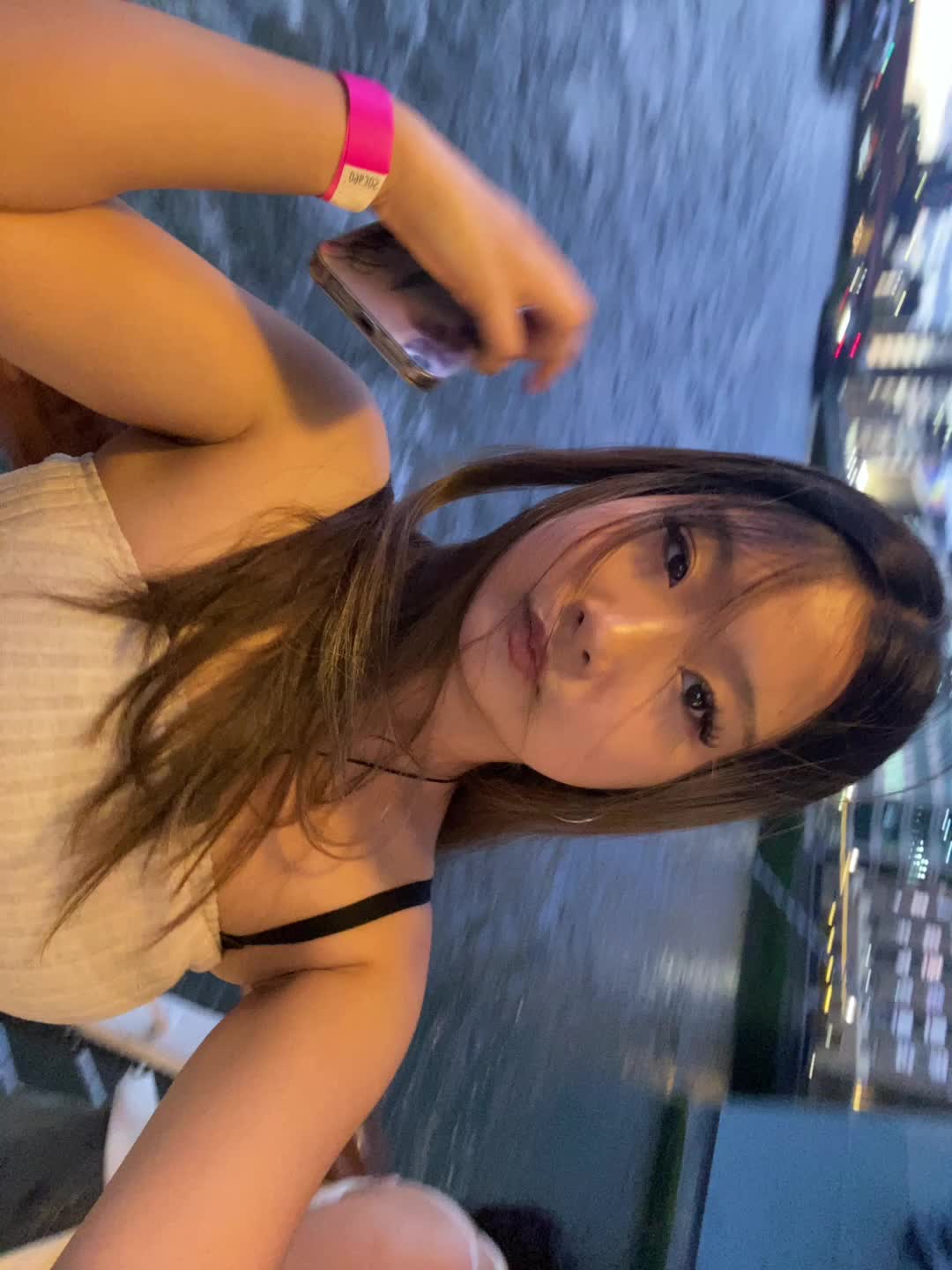 @👽