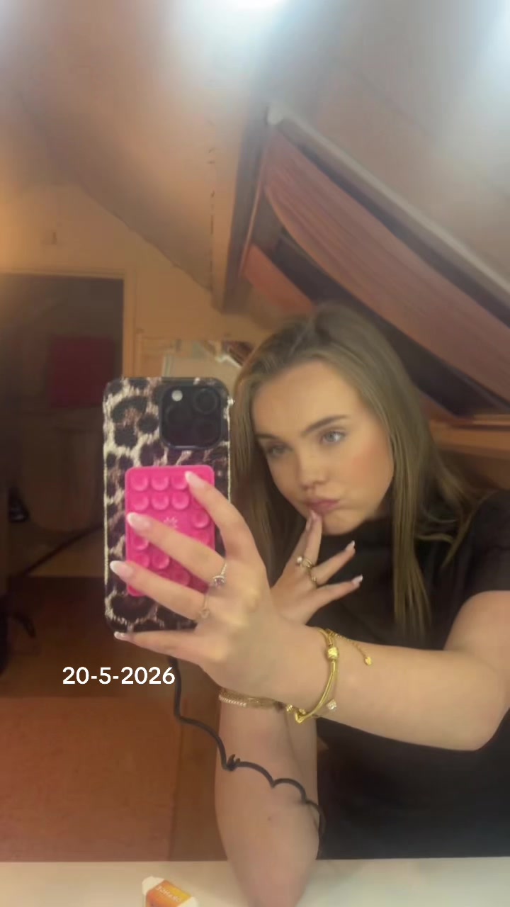 @Larissa