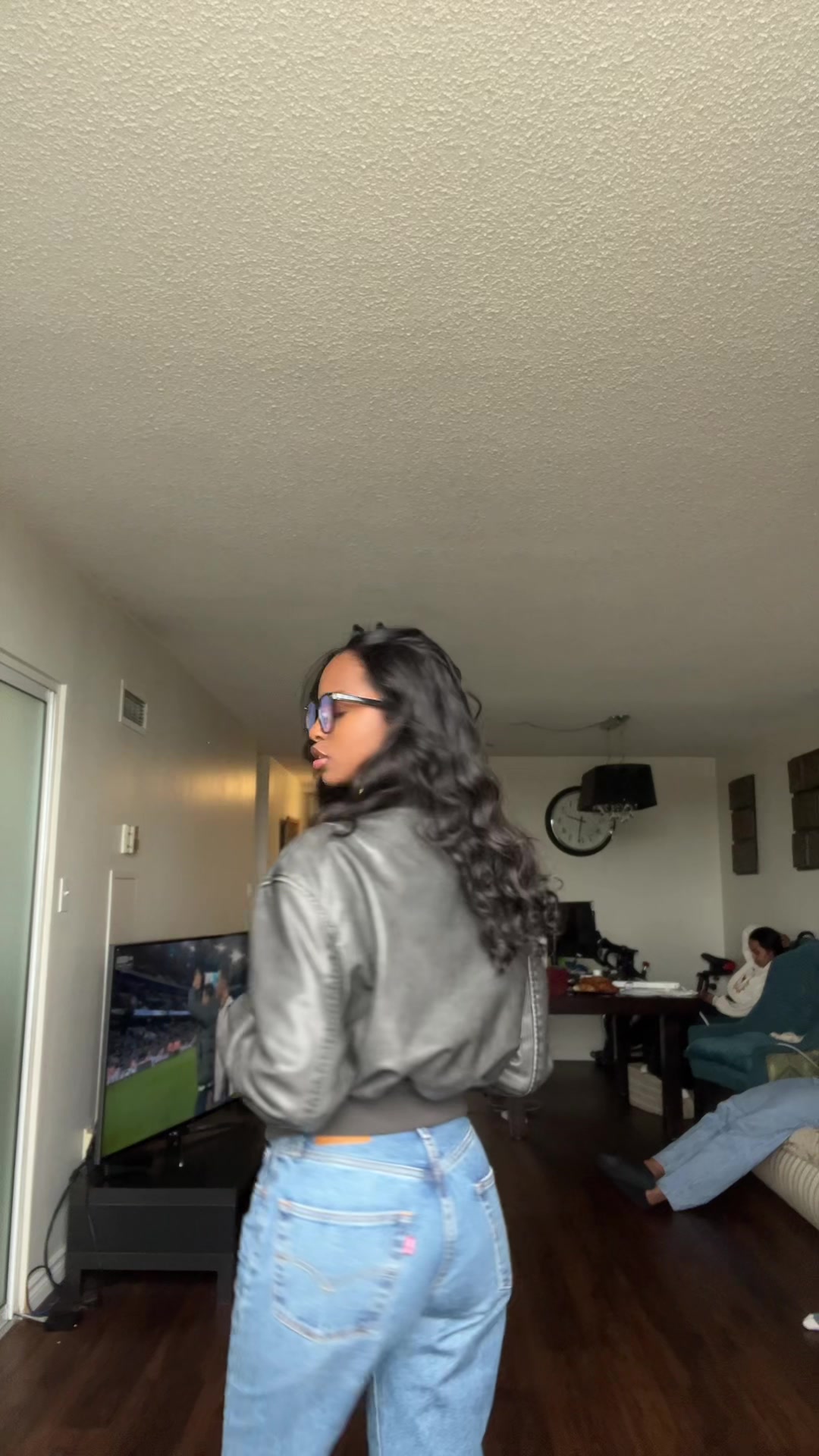 @w