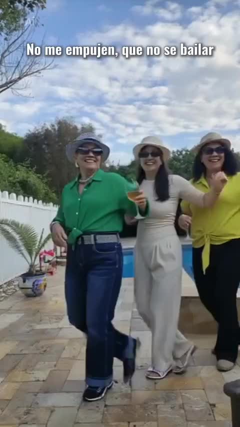 @vivelasalsauk