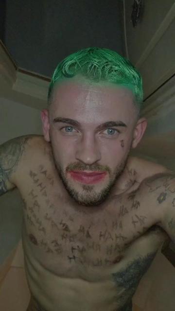@TheTattooedYorkshirePuddin93