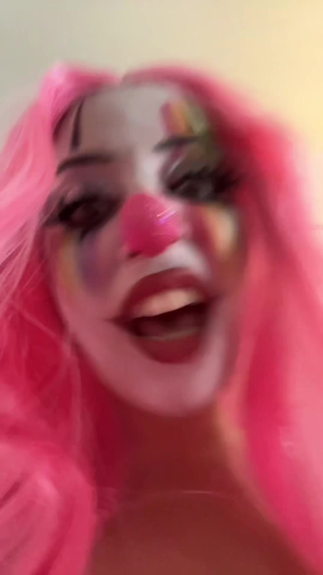 @clowndabs