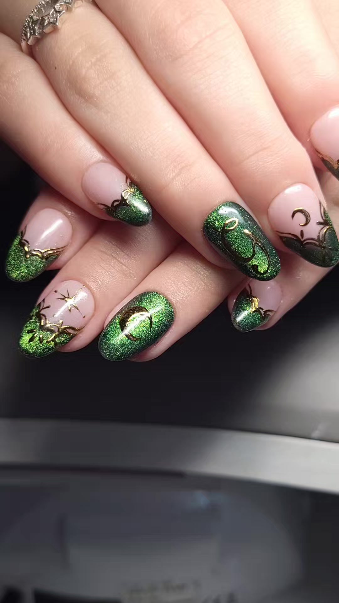 @Manicure Pedicure Em