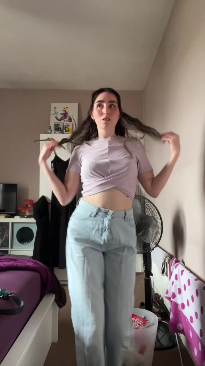 @𝓔𝓶𝓶𝓪 𝓡𝓸𝓫𝓮𝓻𝓽𝓼♡