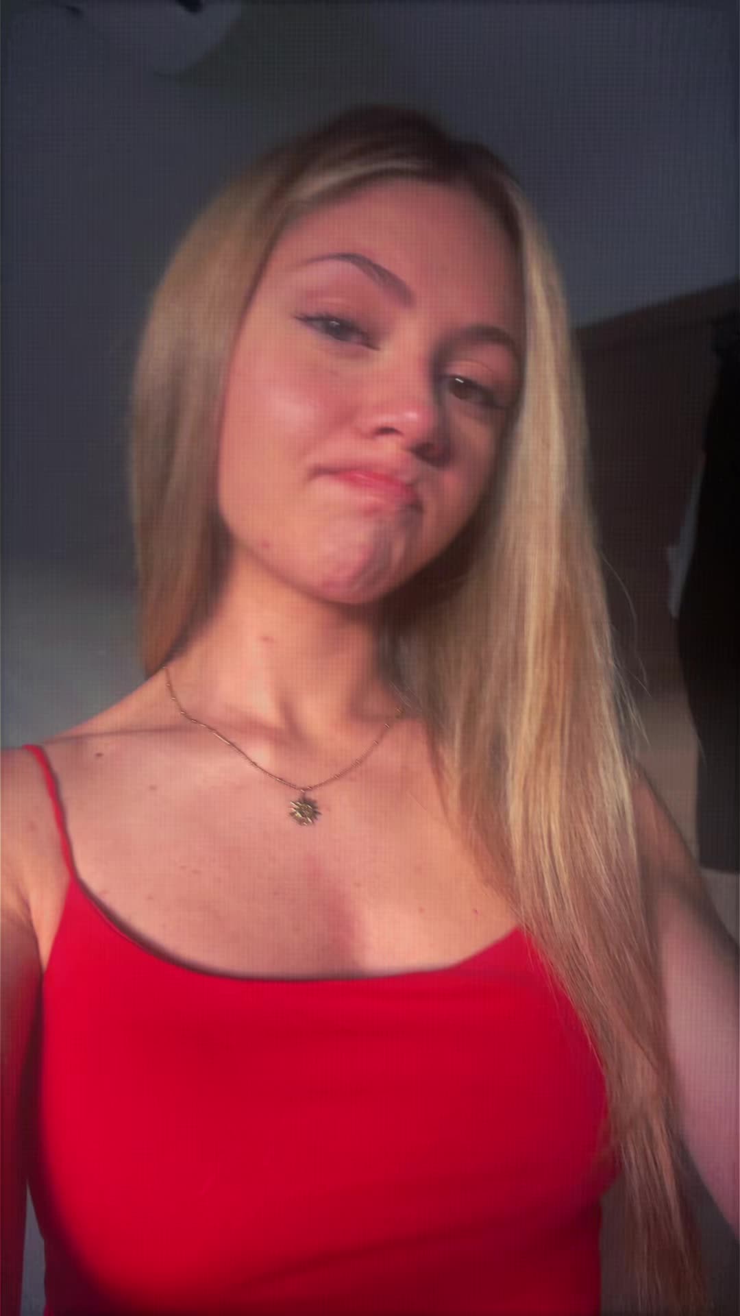 @𝑀𝓊𝓇𝒾 🎀