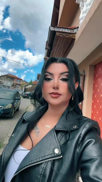 @Ани..🖤🐆