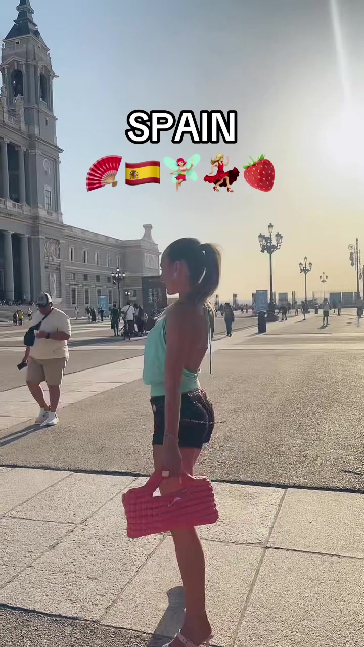 @ioanadaviid