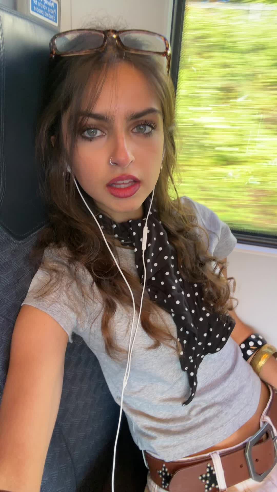 @samiaveitch