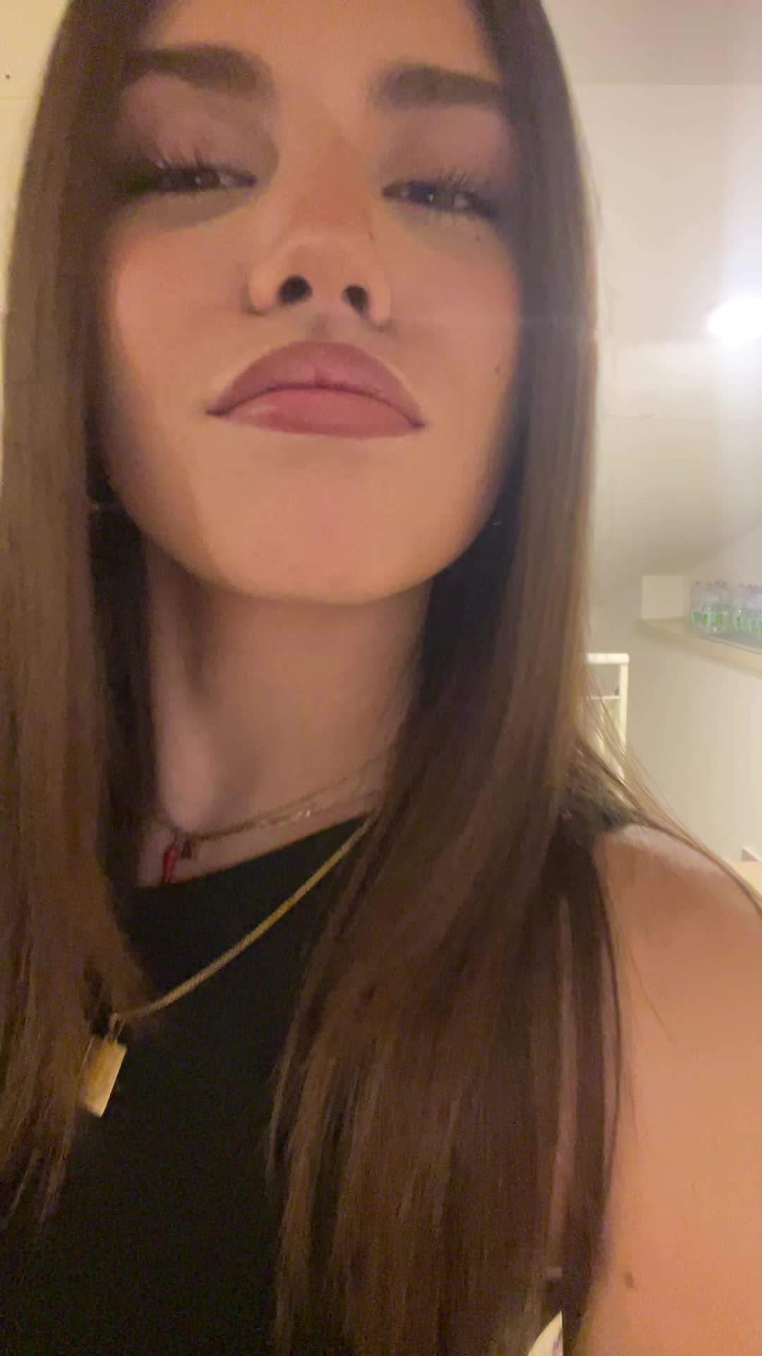 @user0497617487