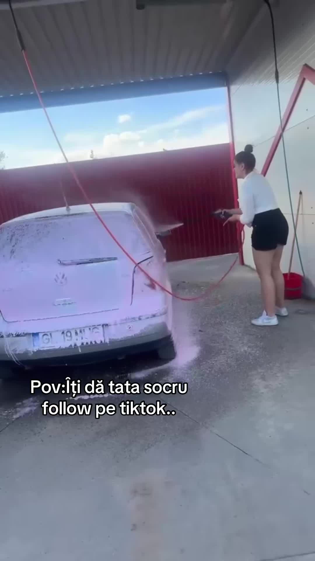 @𝓜𝓻𝔂🦭