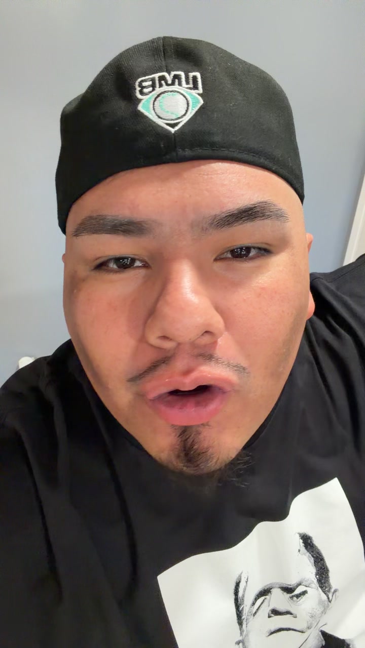 @DoKnows_