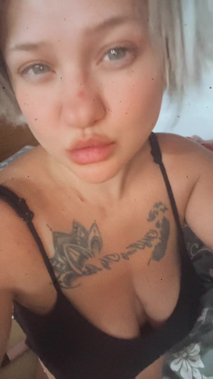 @Nikol Frechov&aacute;