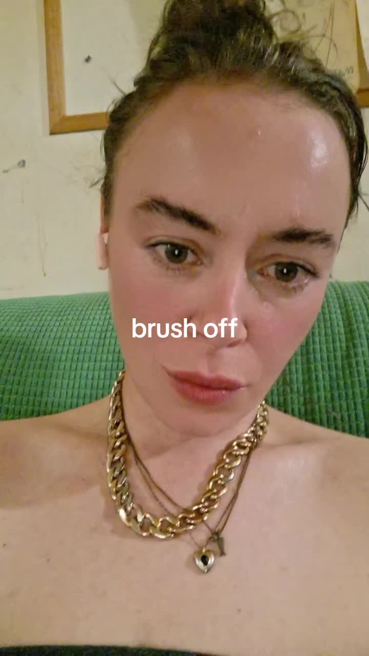 @lollyybmnqh
