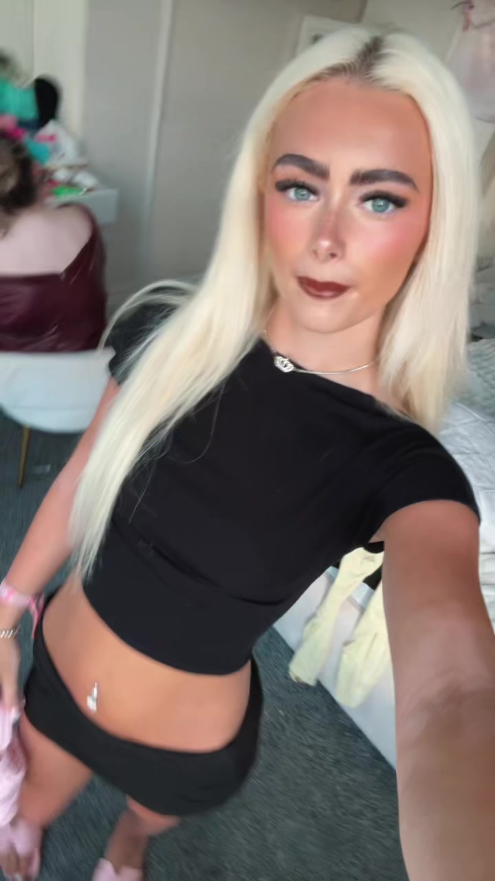 @🧜&zwj;♀️🧜&zwj;♀️🧜&zwj;♀️