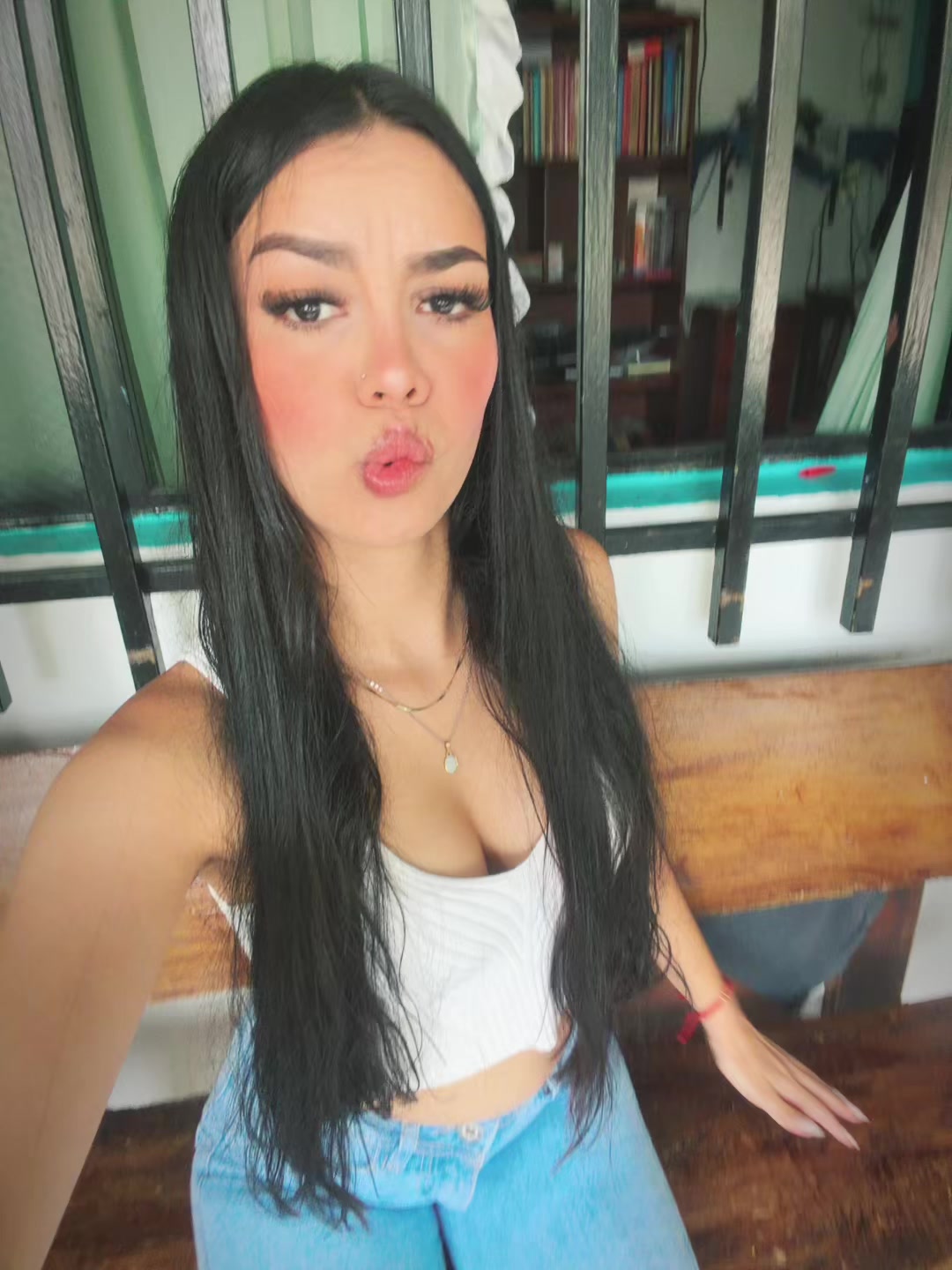 @𝐯𝐚𝐧𝐞