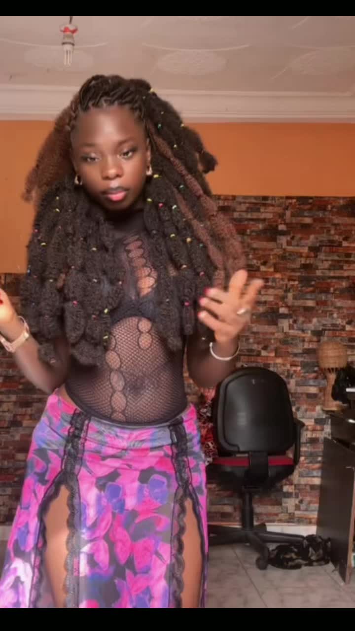 @Ł Ø Ũ M M🖤🫀