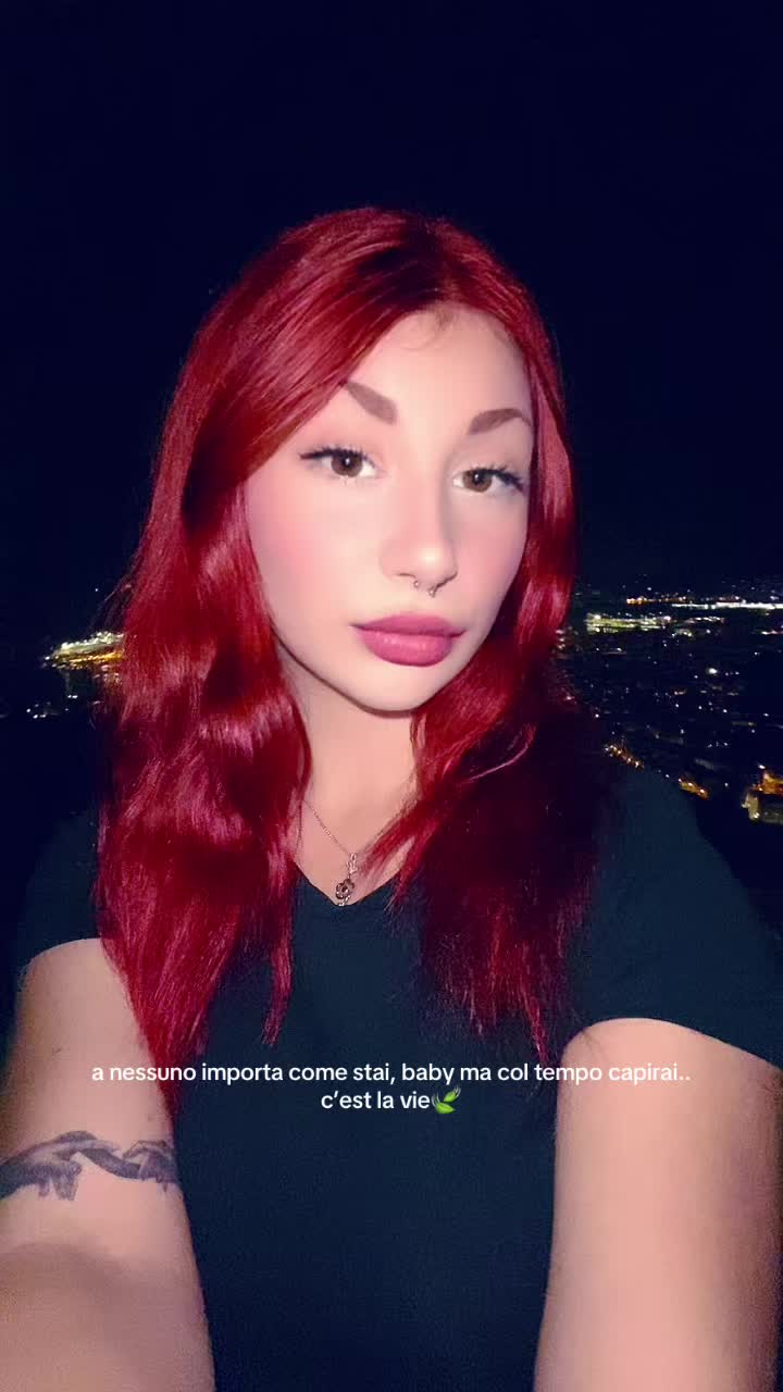 @Aυяσяα