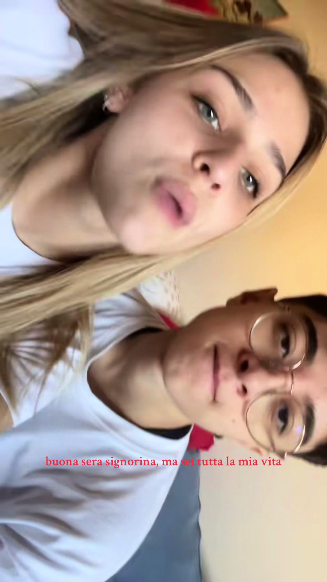 @auroraa