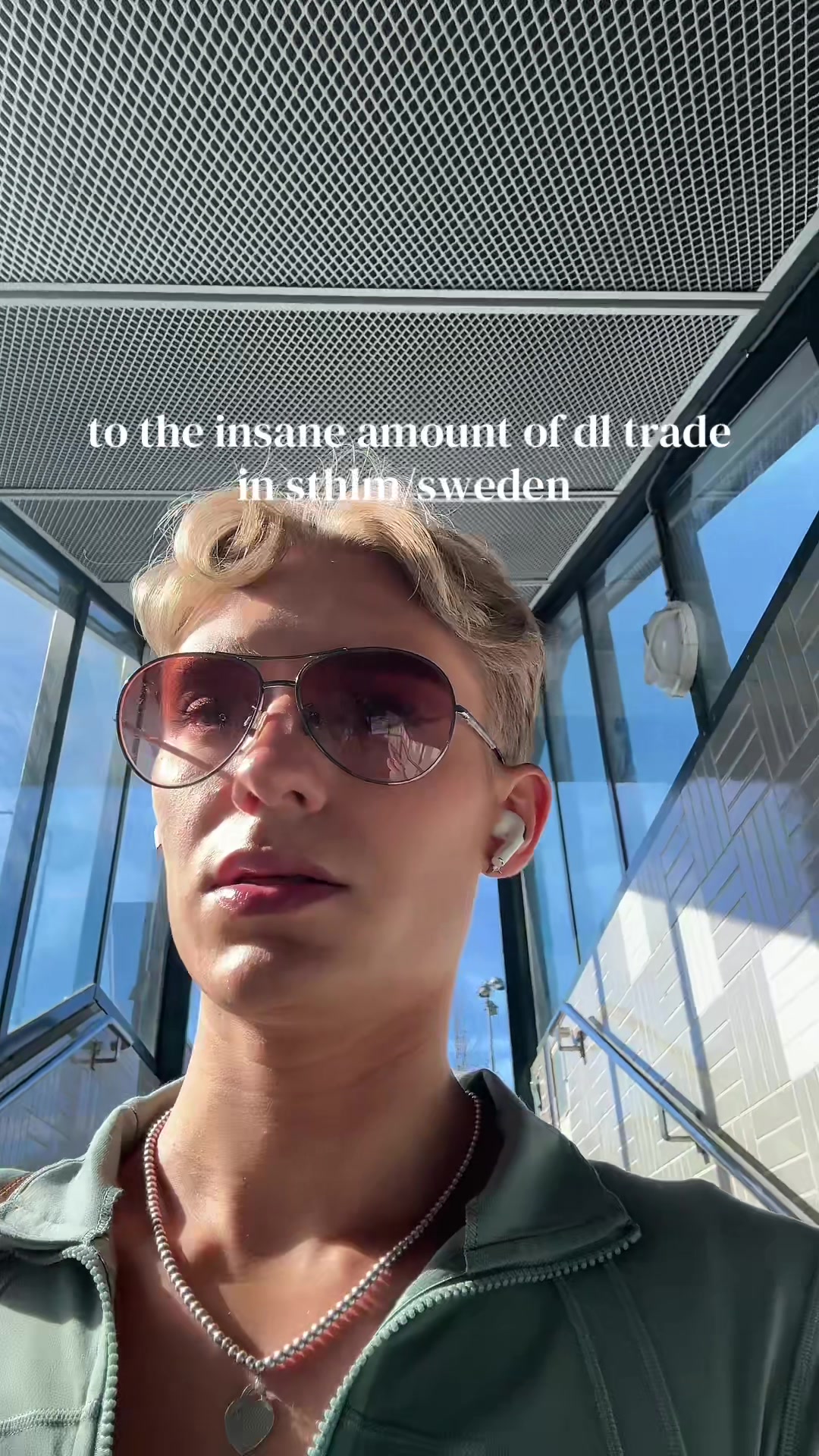 @Axelll
