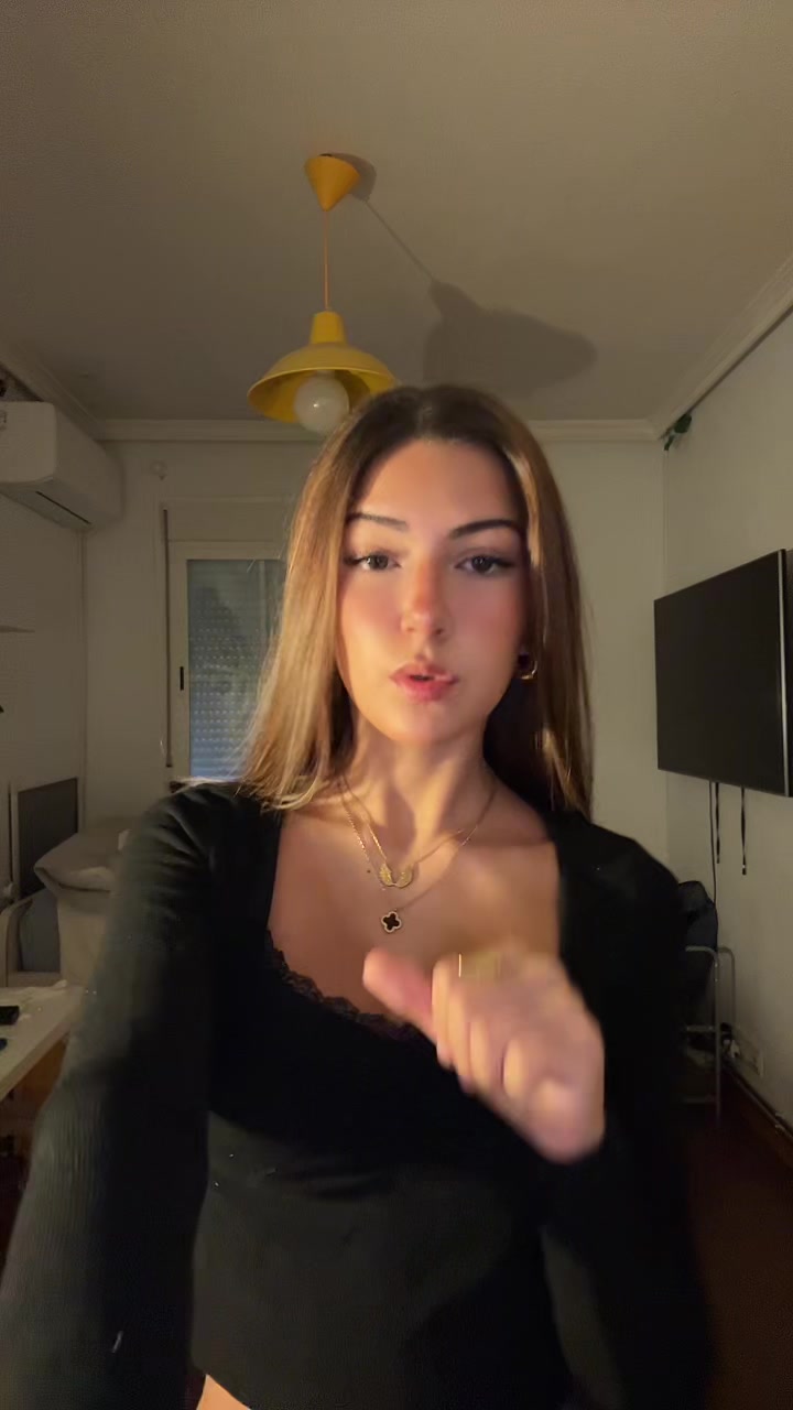 @𝐀𝐝𝐫𝐢𝐚𝐧𝐢𝐭𝐚