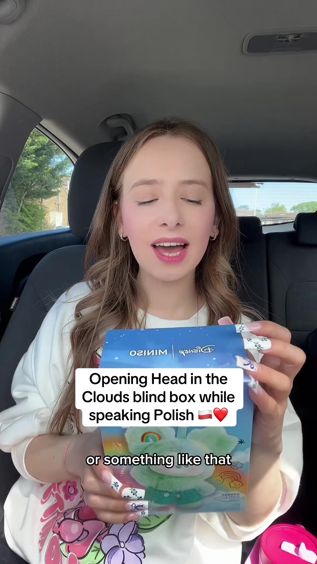 @zuzanova_