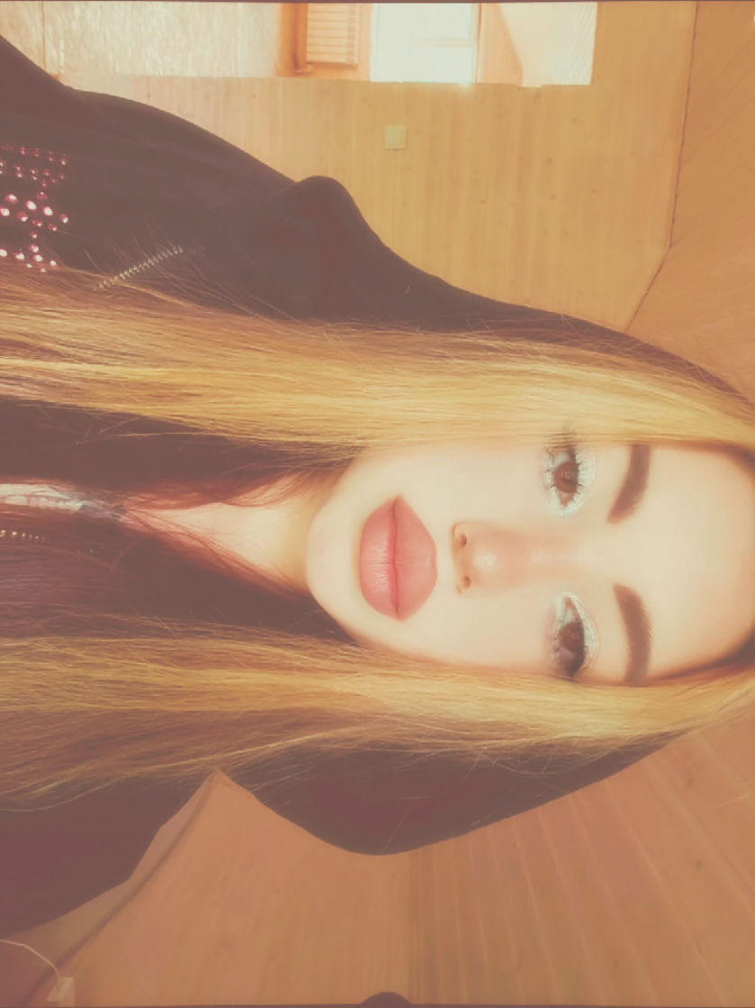 @𝑳𝒖𝒏𝒊𝒏𝒌𝒂🫦