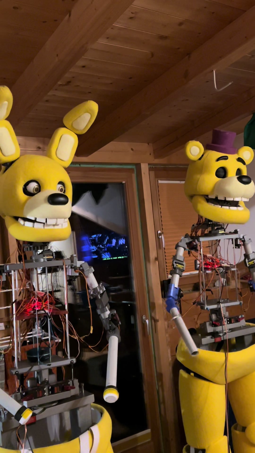 @Simon's Animatronics