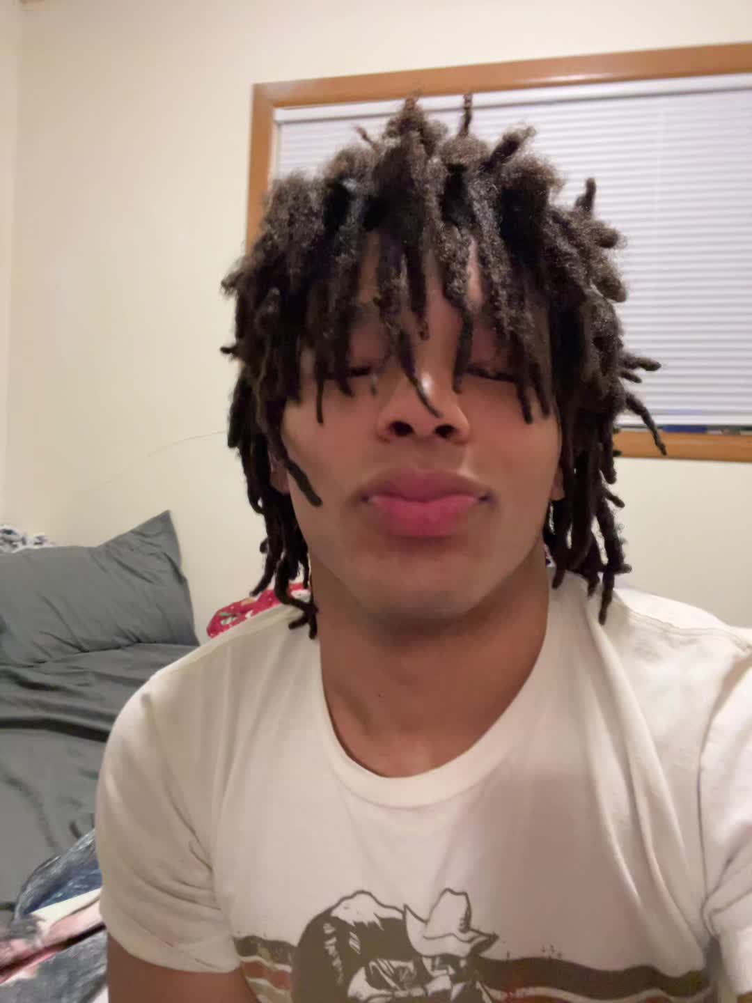 @🕴️