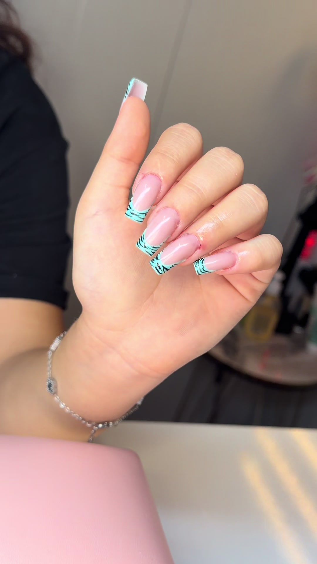 @Ati Nails Studio