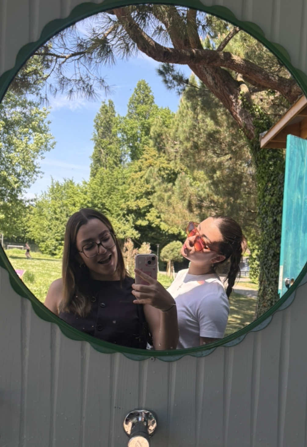 @aleksia