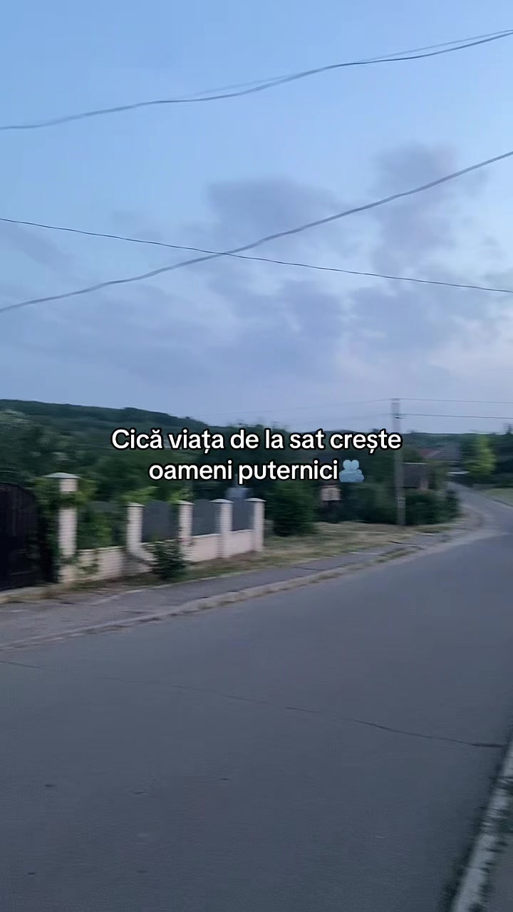 @🎧