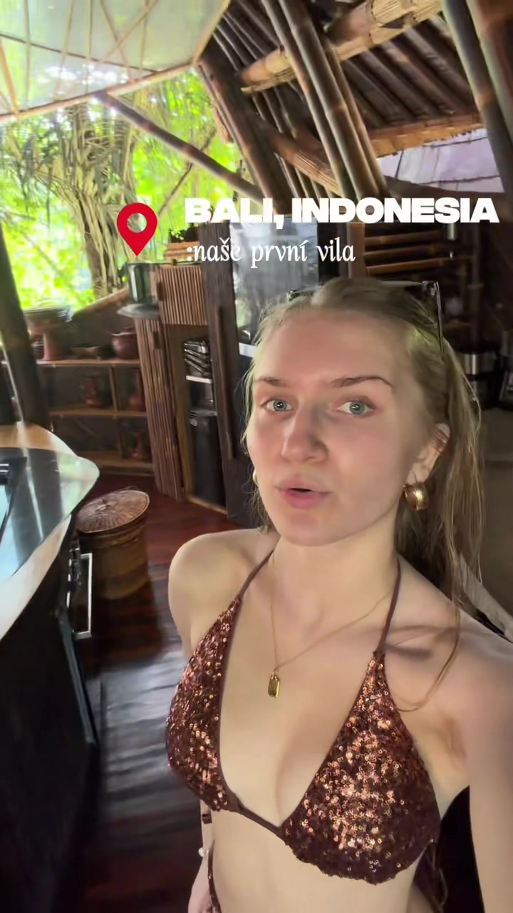 @Ad&eacute;la Zouharov&aacute;