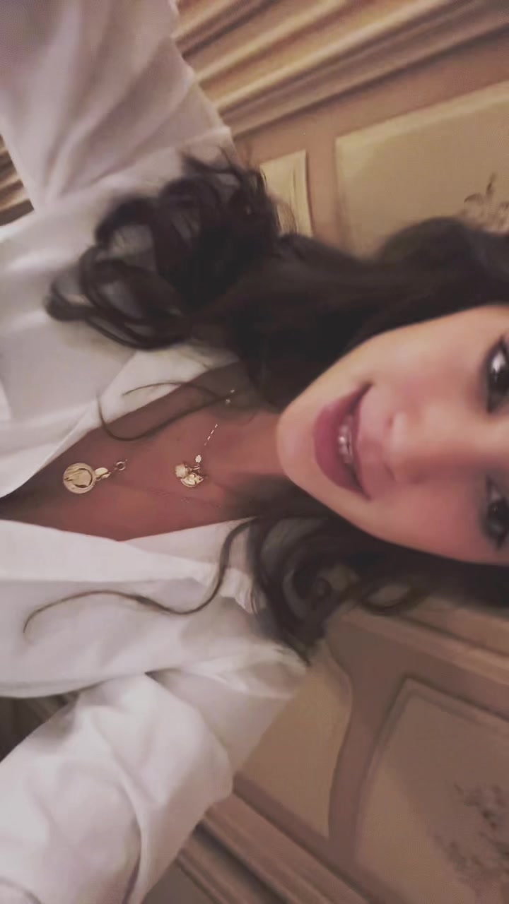 @allegra de rosa