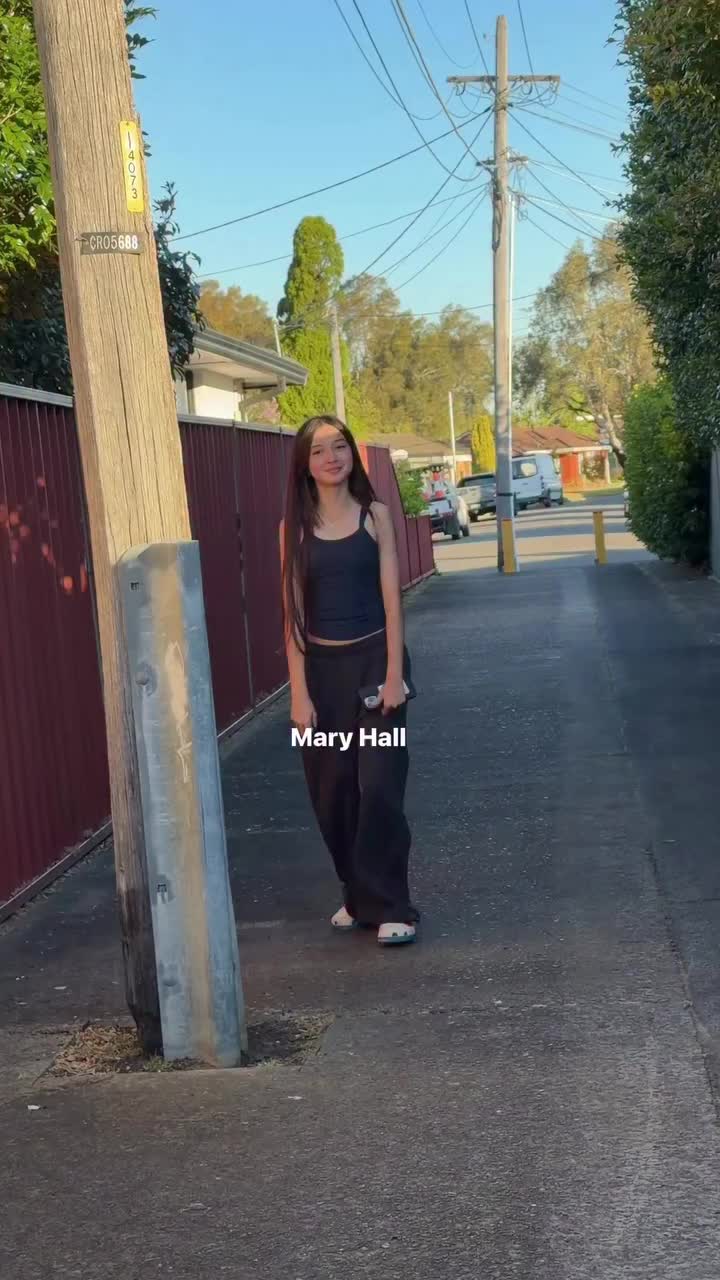 @Mary Hall/Nevelyn Young