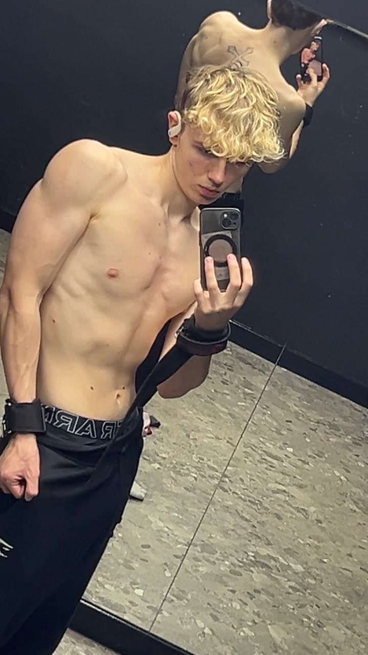 @zhallo