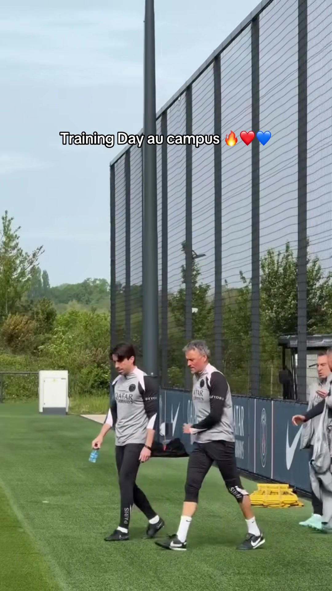 @Rouge et Bleu ❤️💙