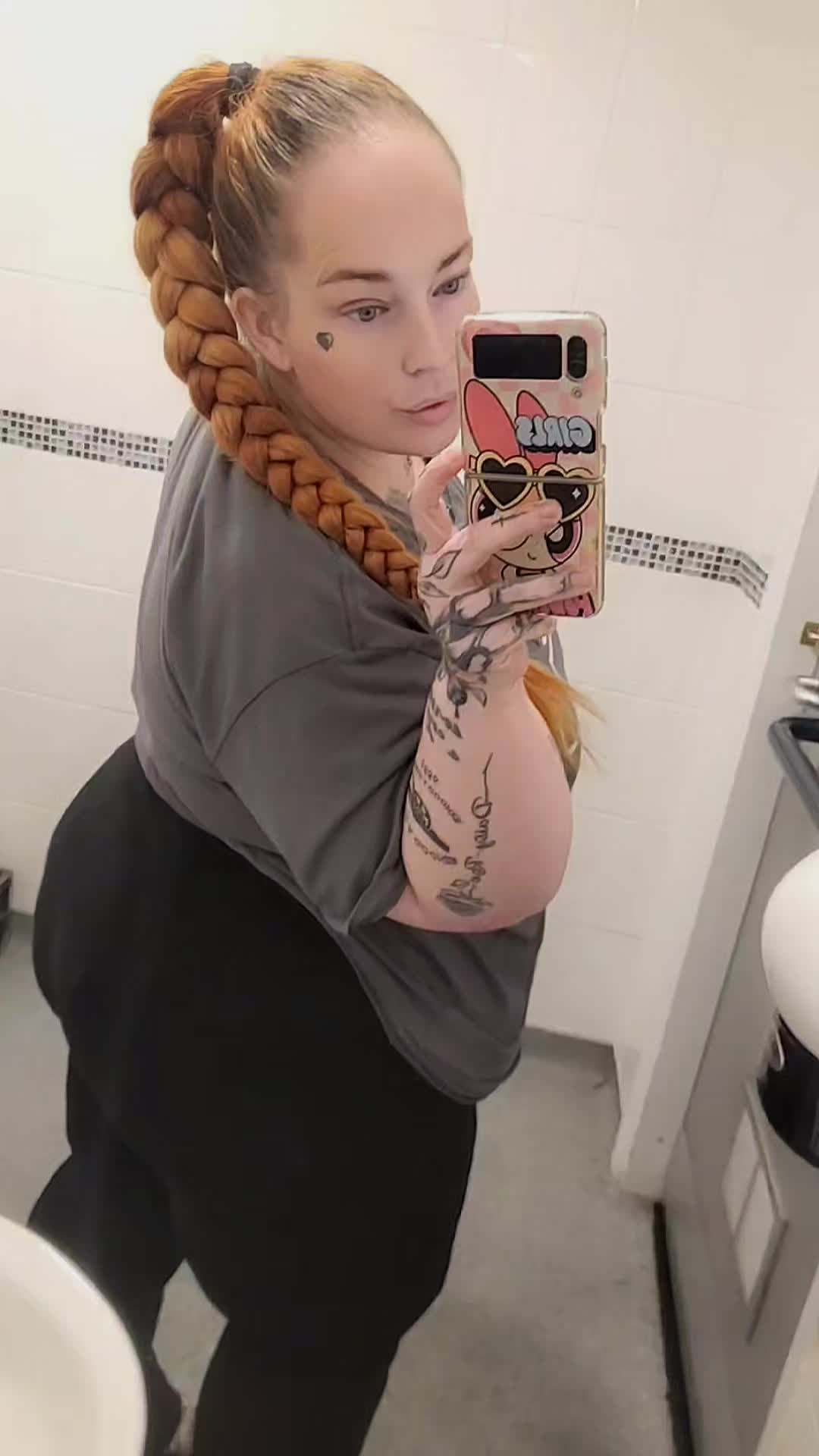 @Emz