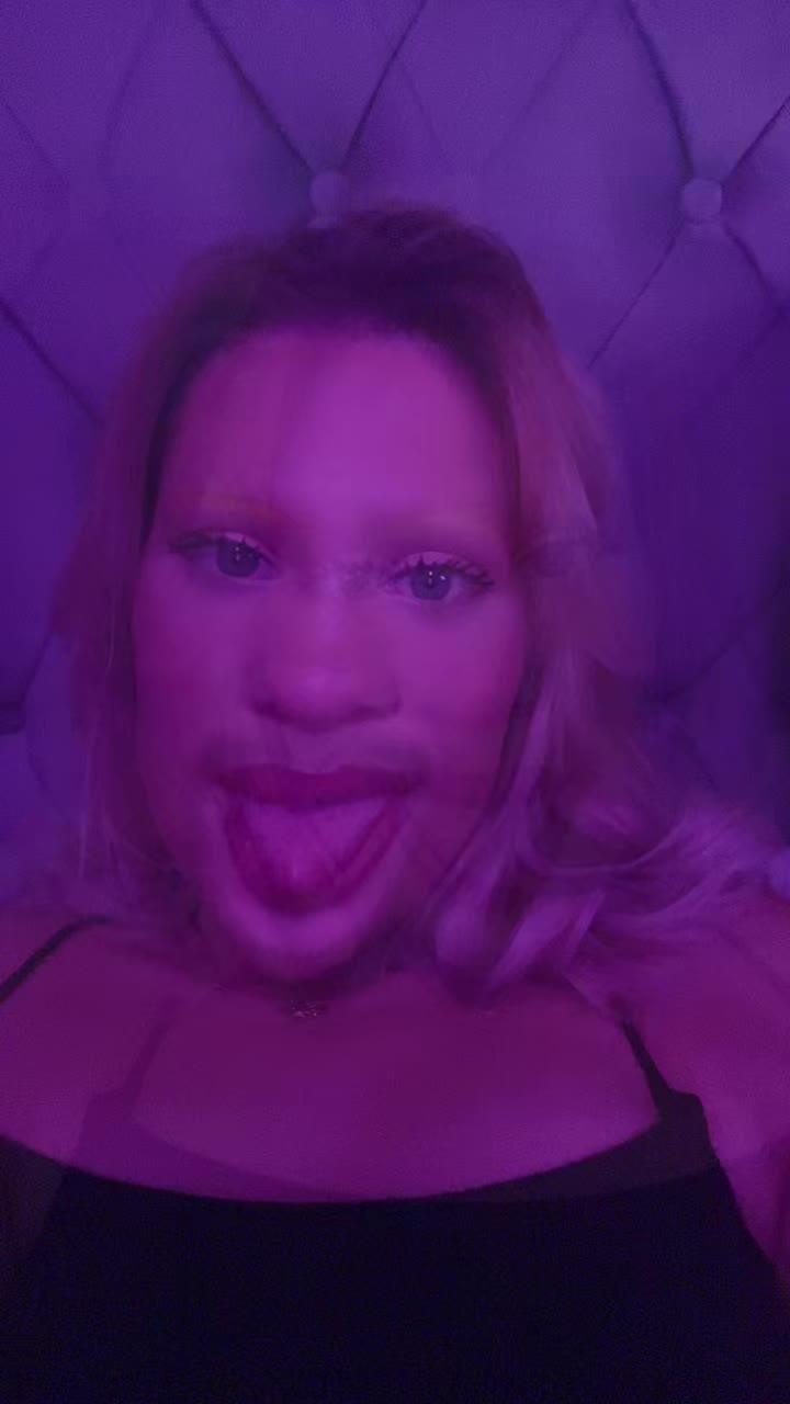 @em🐇