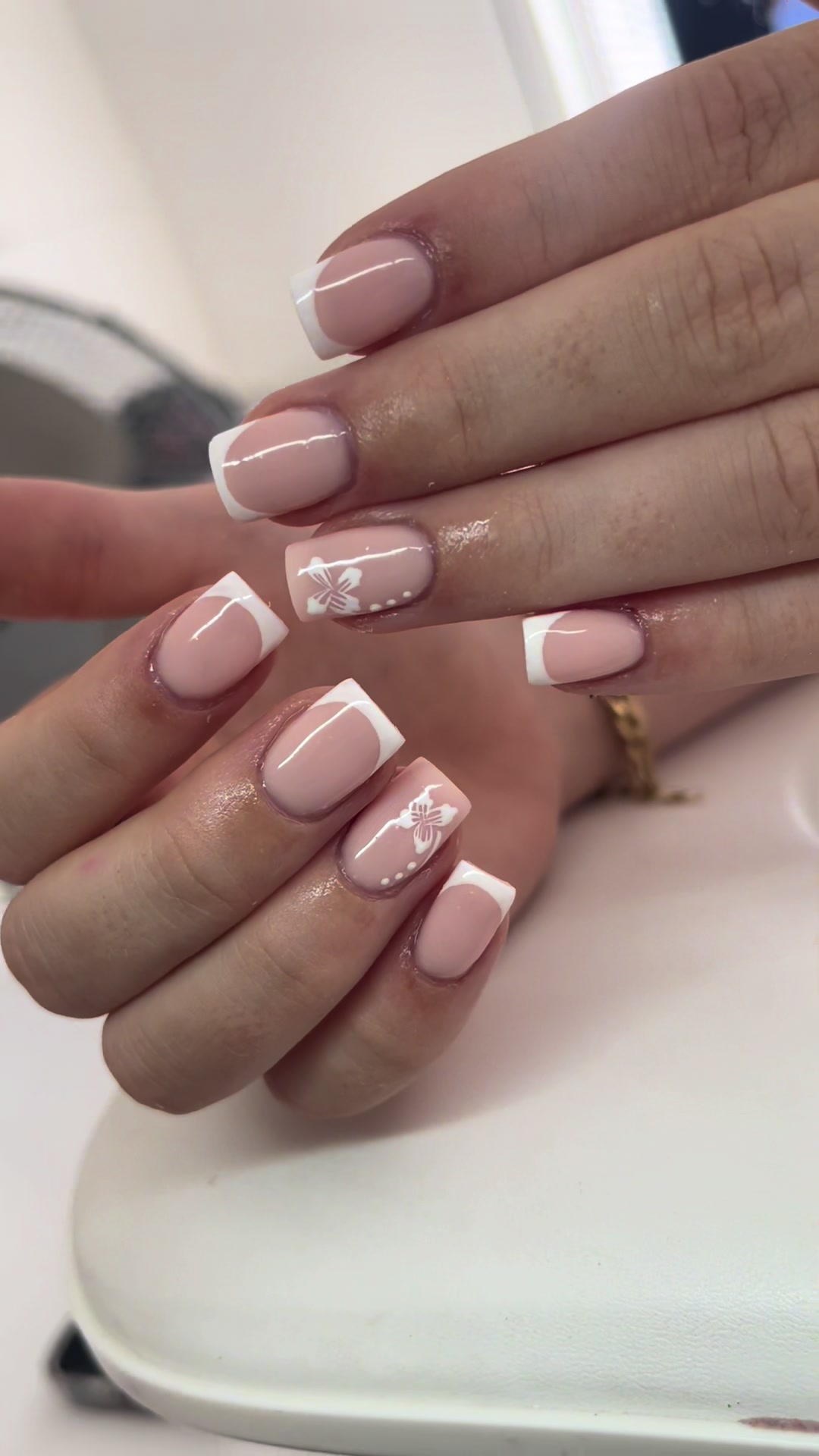 @L.J.K Nails & Beauty