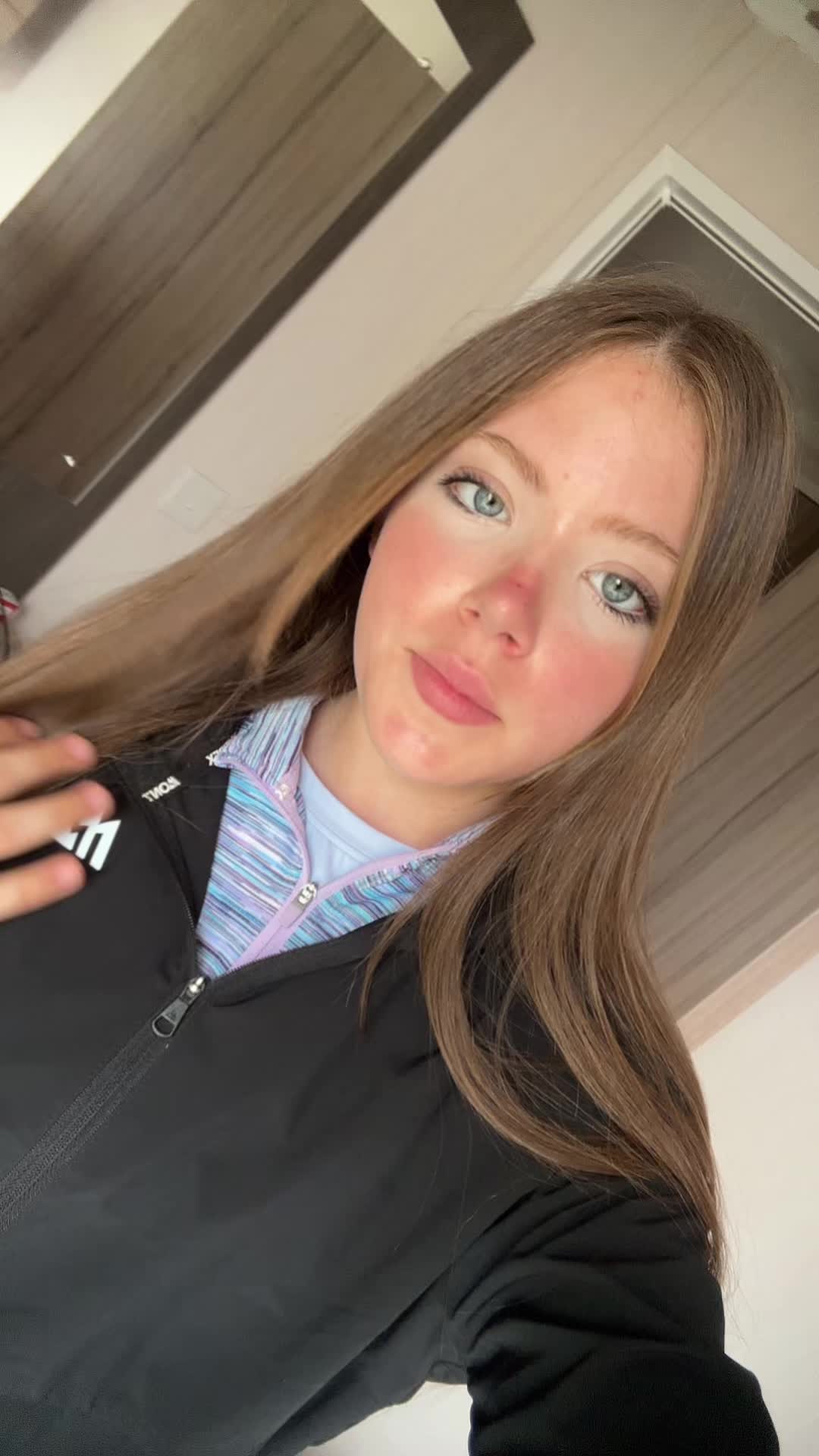 @🥐𝐡𝐥𝐨𝐞 𝐖𝐞𝐬𝐭